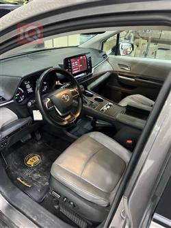 تويوتا سيينا